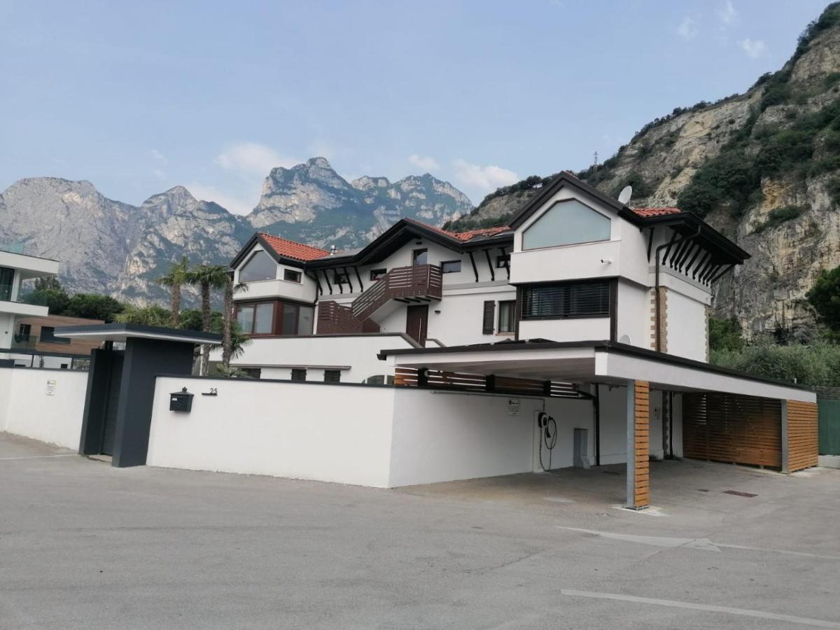 Torbole Lake Front Torbole Sul Garda Exterior photo